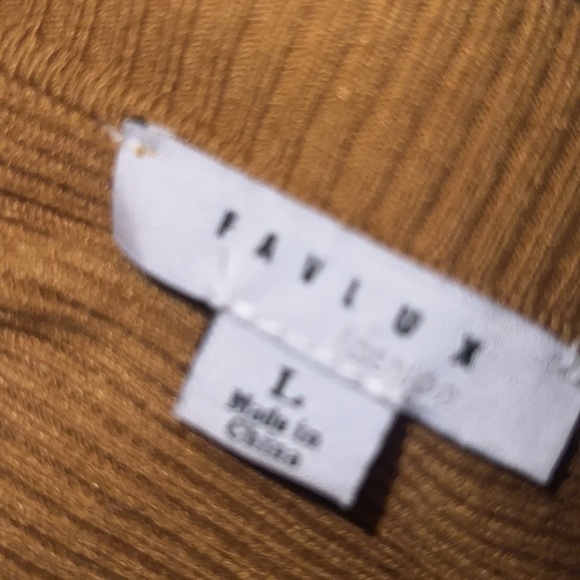 Sweater bundle - Picture 6 of 8